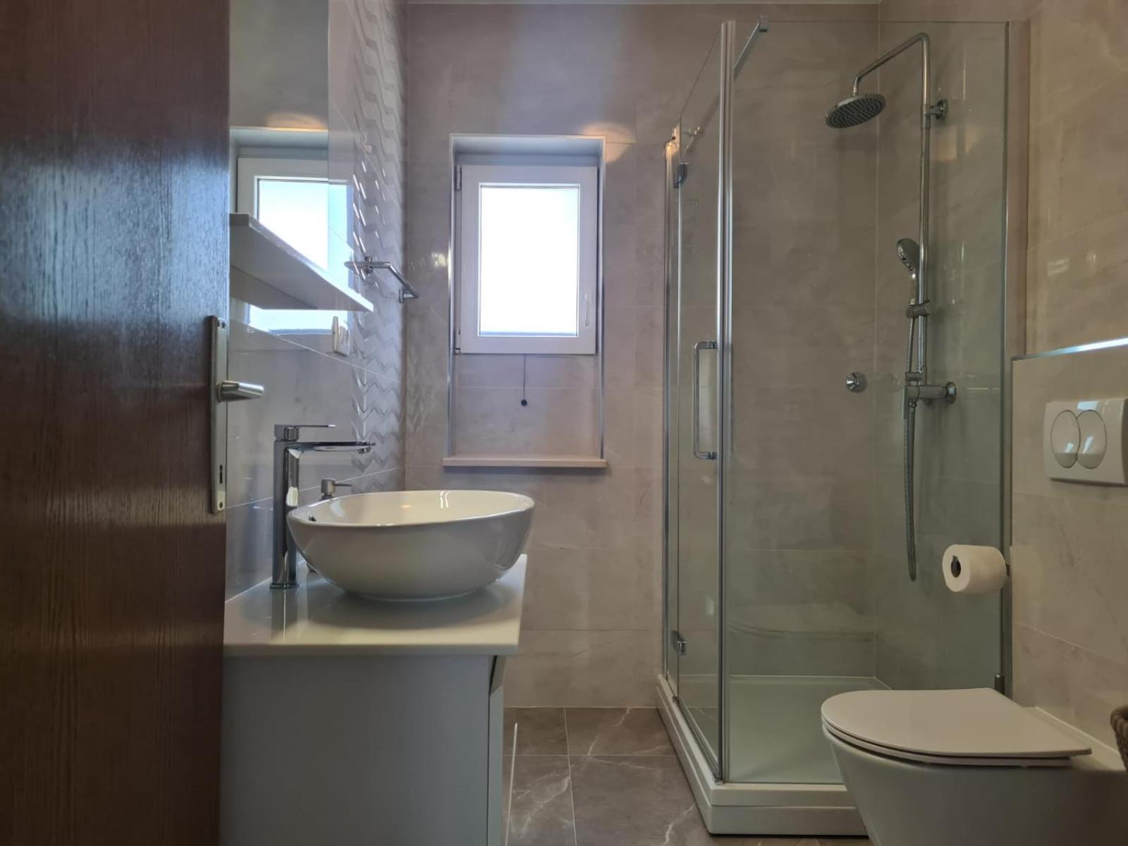 Apartments Jelena Supetar - Four Apartments - A Small House With A Private Yard - Two-Room Apartment With A Sea View - Studio Apartment - Two-Room Apartment With Garden View- Free Parking Bagian luar foto